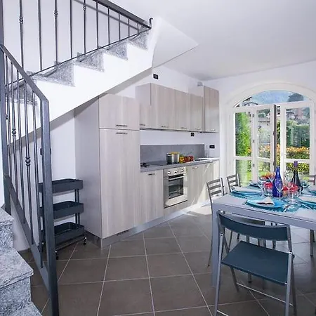 Uno Pool Side Сasa de vacaciones Bellagio