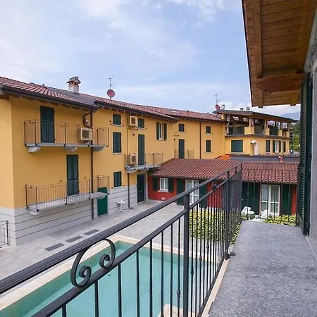 Holiday home Uno Pool Side *
