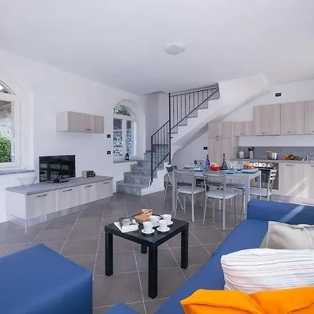 Uno Pool Side * Bellagio