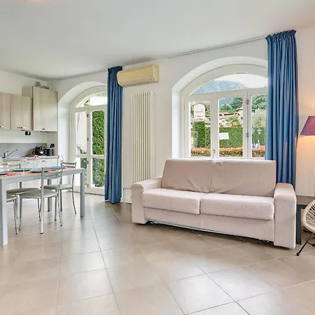 Uno Pool Side בית נופש *