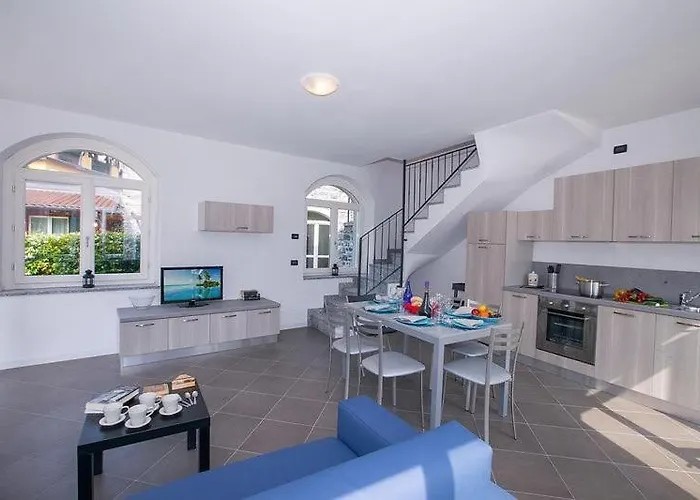 Uno Pool Side בית נופש *