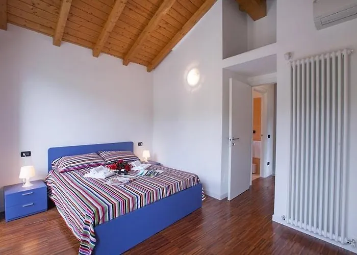 Uno Pool Side בלאג'יו