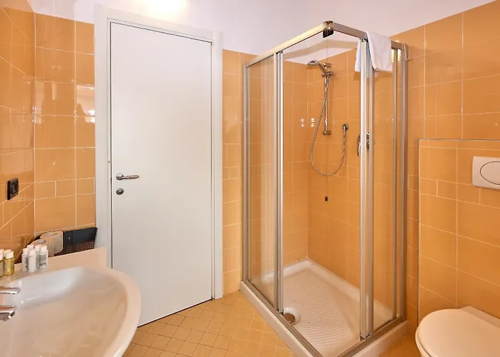 בית נופש Uno Pool Side