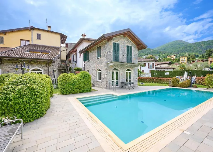 Uno Pool Side * בלאג'יו