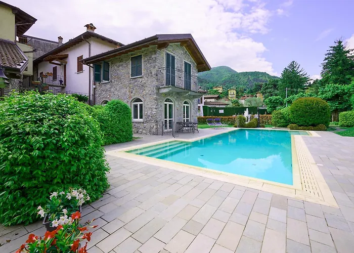 בית נופש Uno Pool Side בלאג'יו