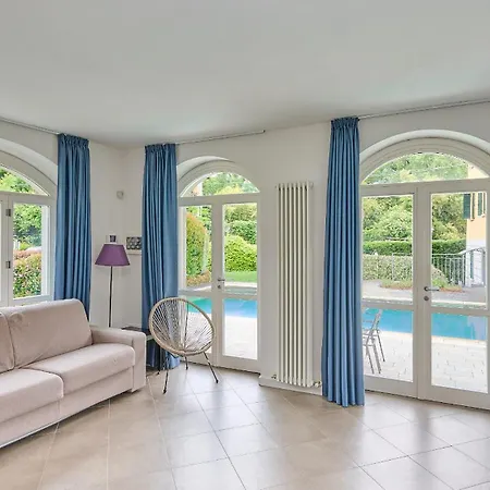 Uno Pool Side * Белладжо