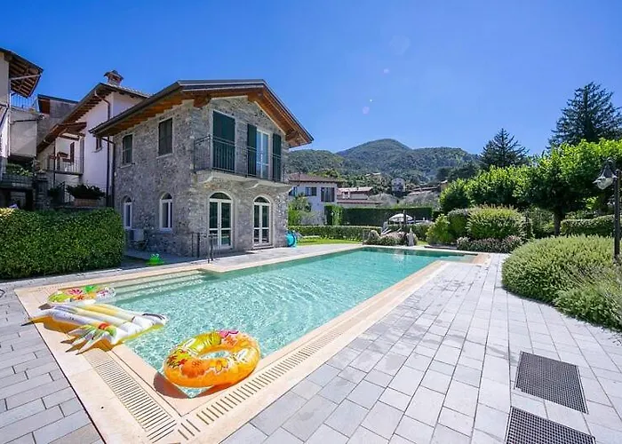 Uno Pool Side Дом отдыха *